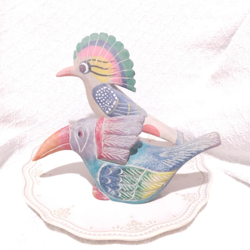 Set of Two Wooden Tropical Birds - Picture 6 of 6